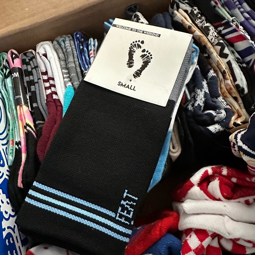 Assorted FEAT Socks Collection - Picture 5 of 12
